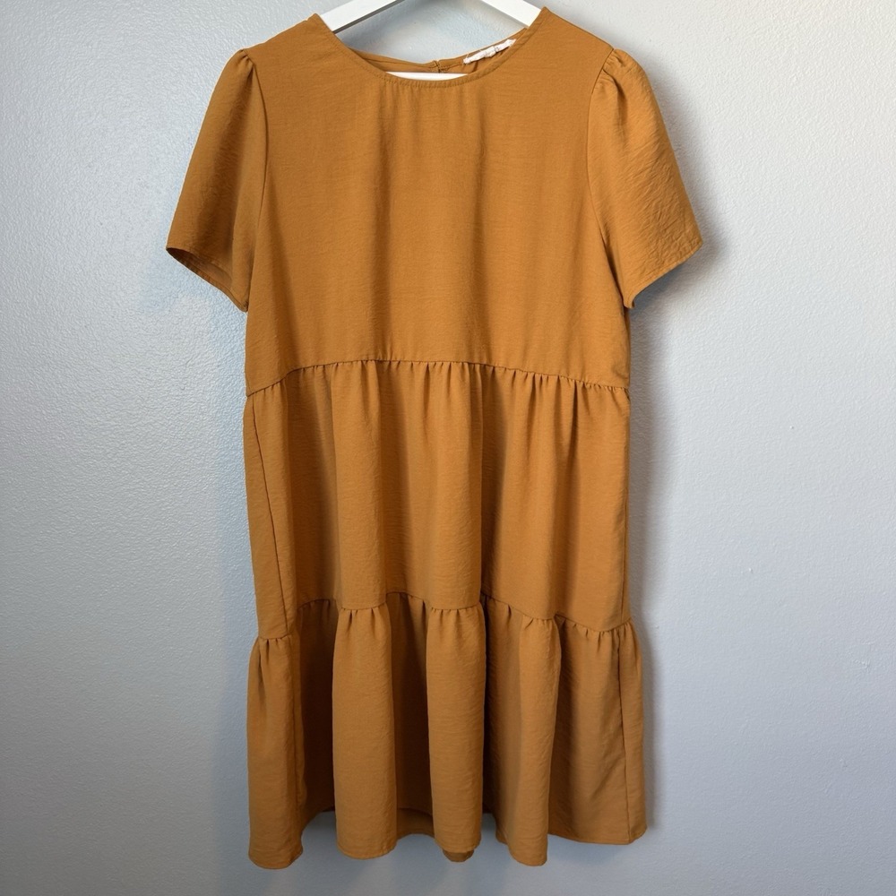 Copper Key Juniors Gold Mustard Medium 3 Tiered Dress Short Short Sleeve